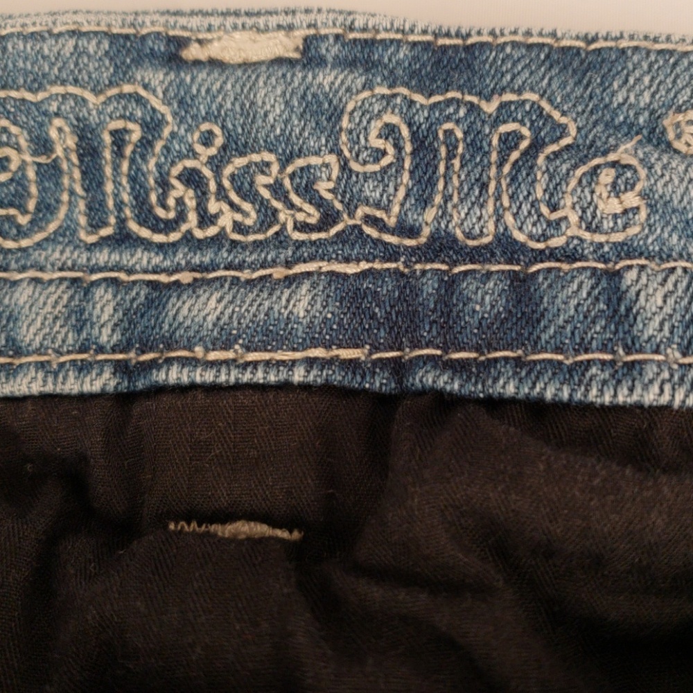Miss Me Skinny Angel Wing Jean's Light washed - Picture 2 of 7